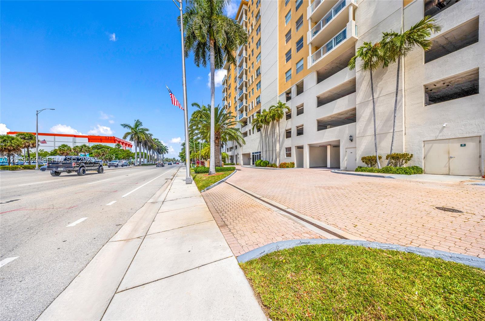 BAYVIEW CONDO AT NORTH BA - Residential