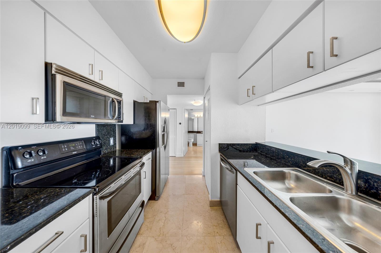 BAYVIEW CONDO AT NORTH BA - Residential