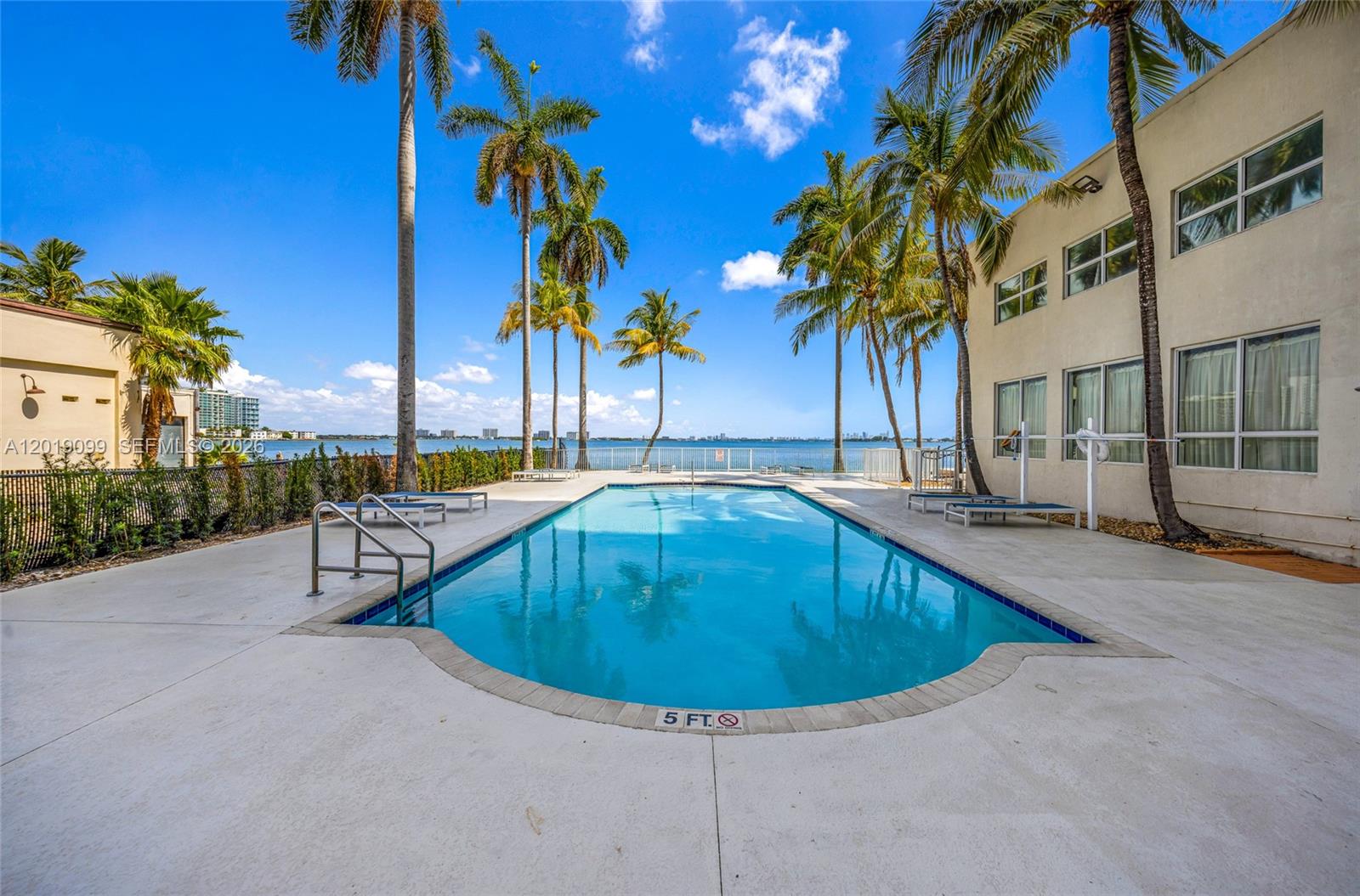 BAYVIEW CONDO AT NORTH BA - Residential