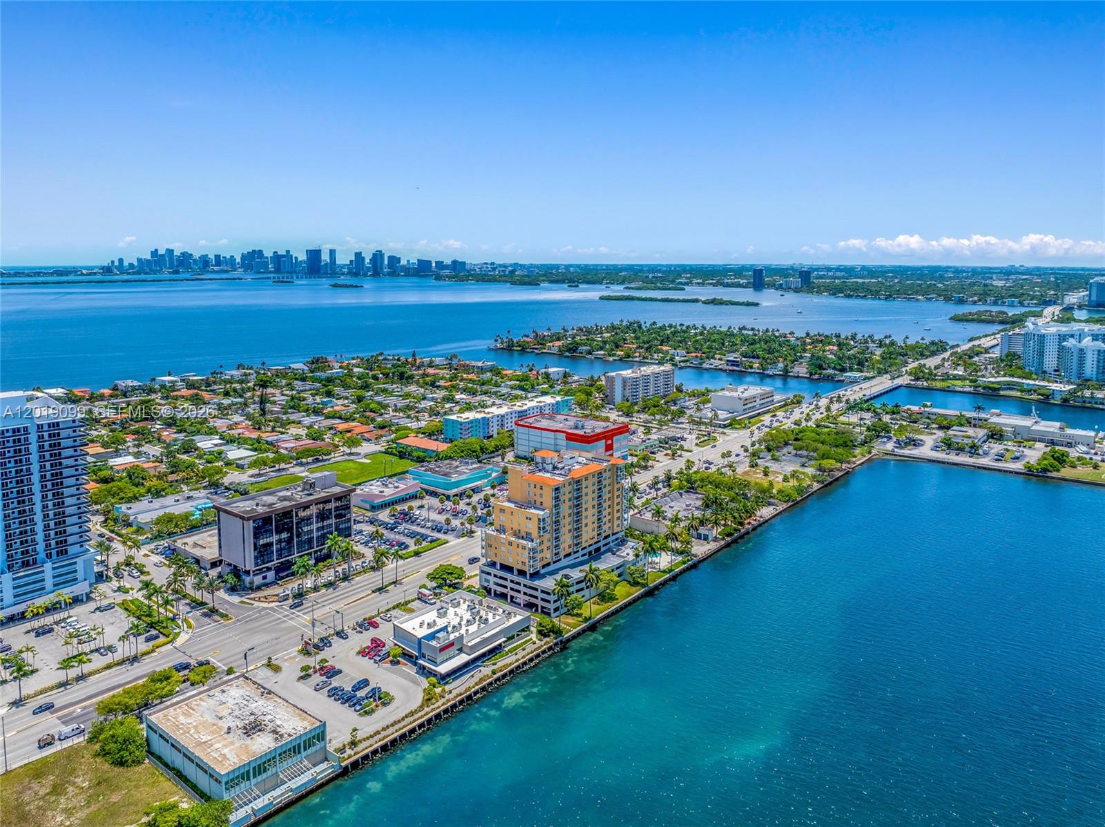 BAYVIEW CONDO AT NORTH BA - Residential