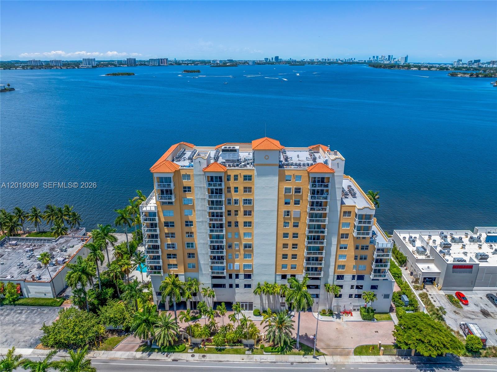 BAYVIEW CONDO AT NORTH BA - Residential