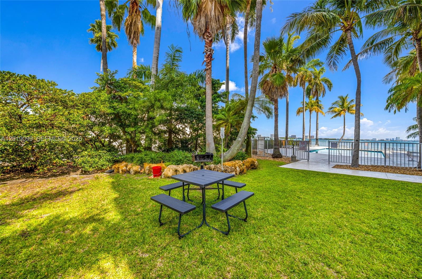 BAYVIEW CONDO AT NORTH BA - Residential