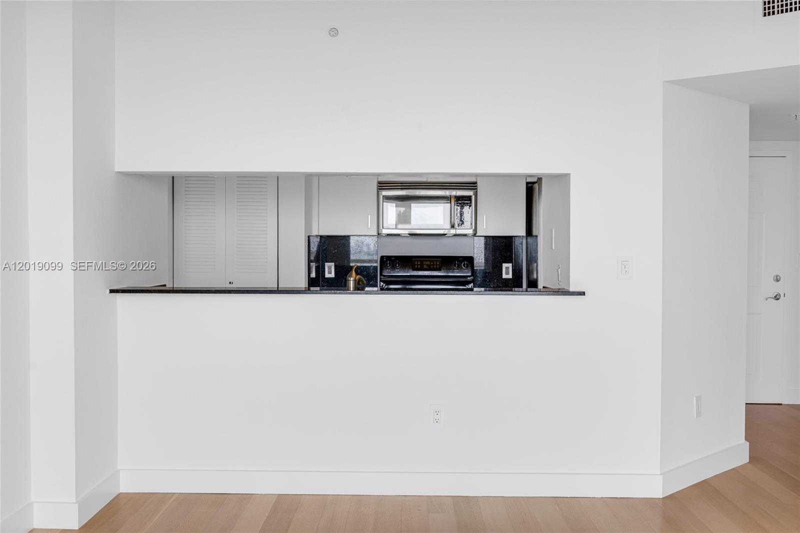BAYVIEW CONDO AT NORTH BA - Residential