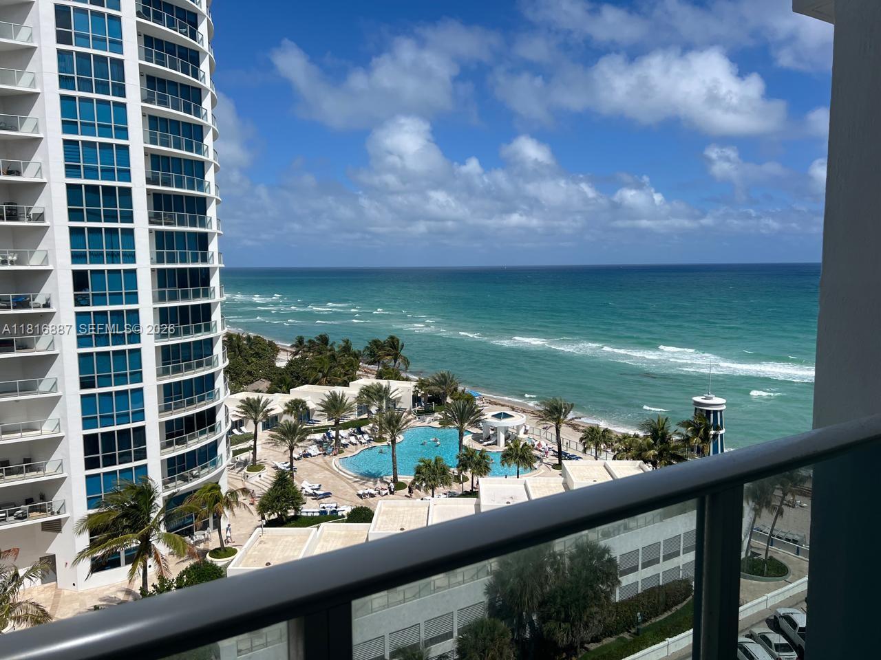 ALEXANDER TOWERS CONDO - Residential