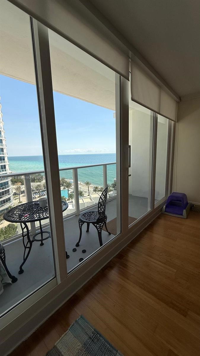 3505 S Ocean Dr 1010