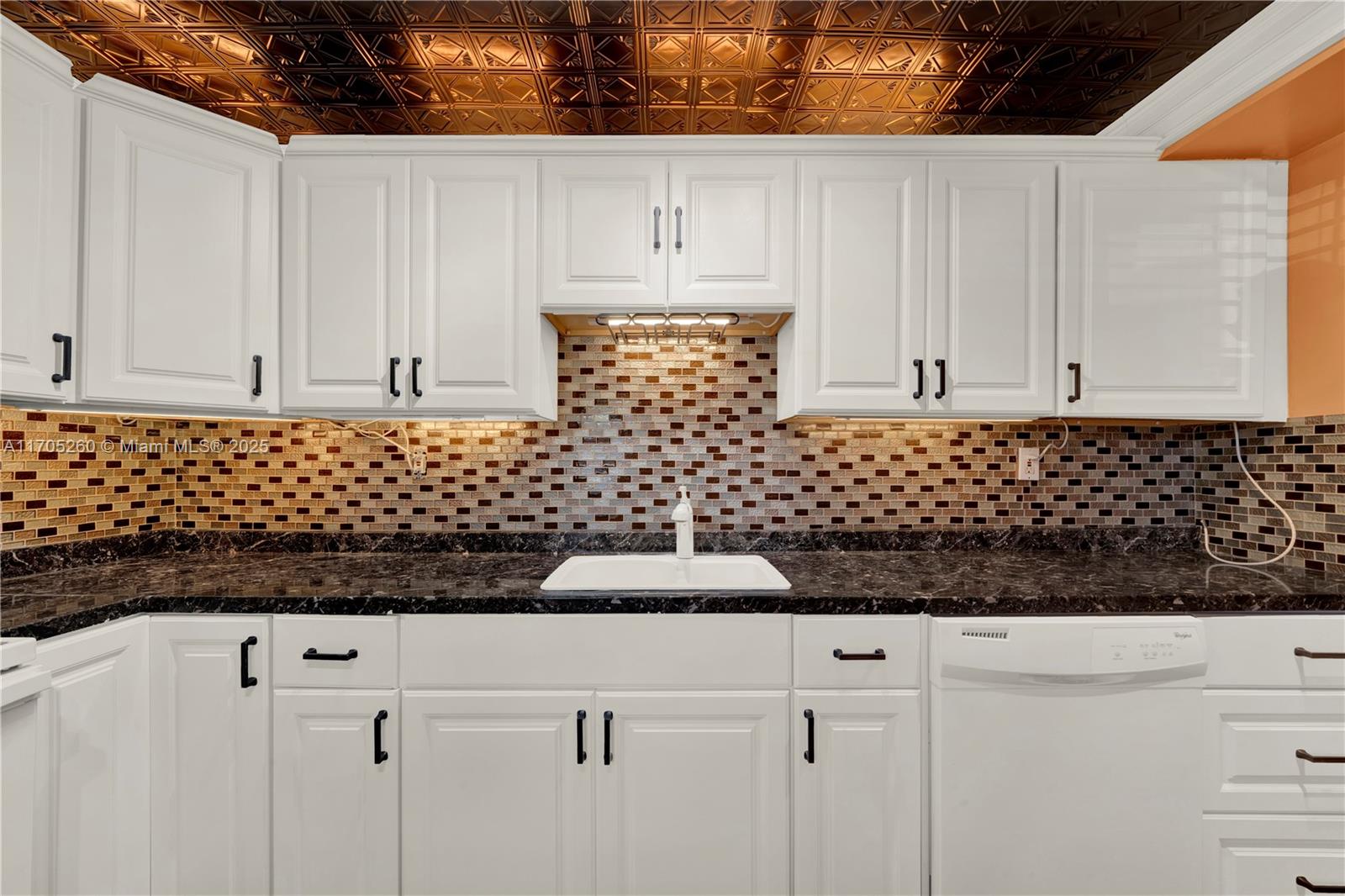 ROLLING GREEN CONDO C - Residential