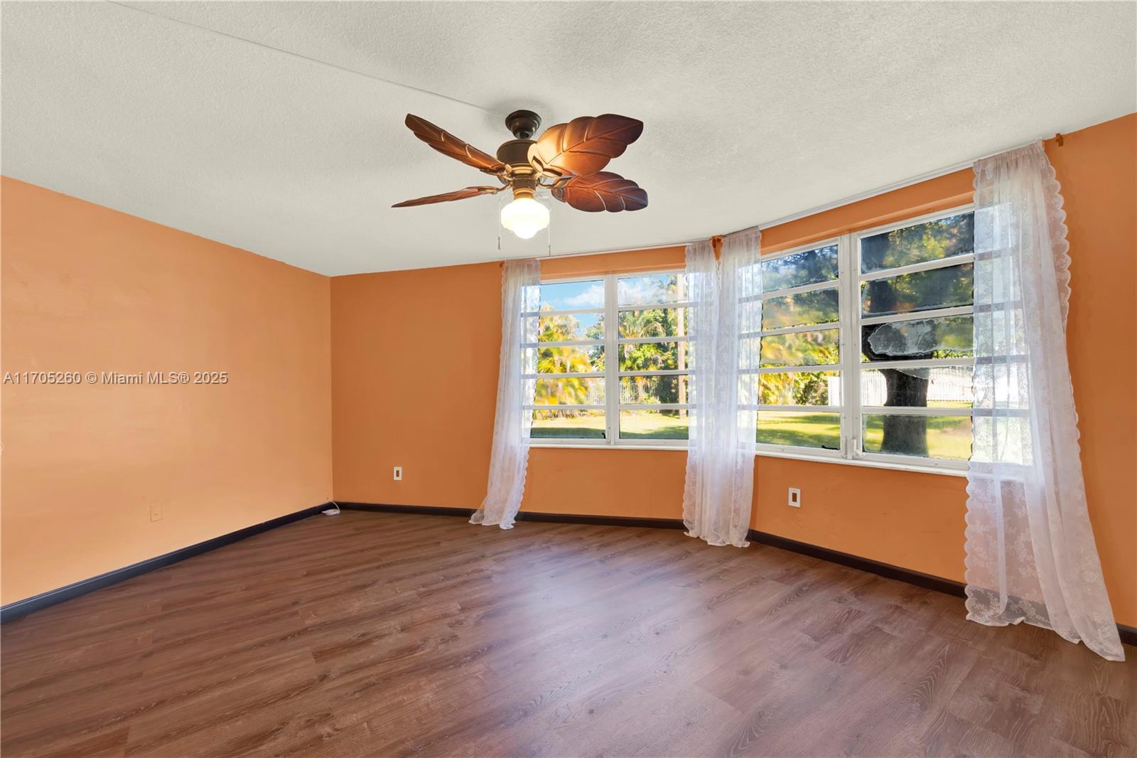 ROLLING GREEN CONDO C - Residential
