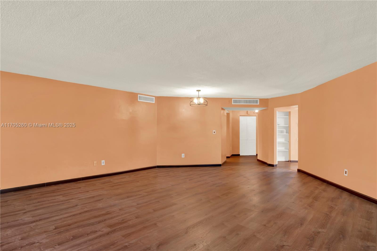 ROLLING GREEN CONDO C - Residential