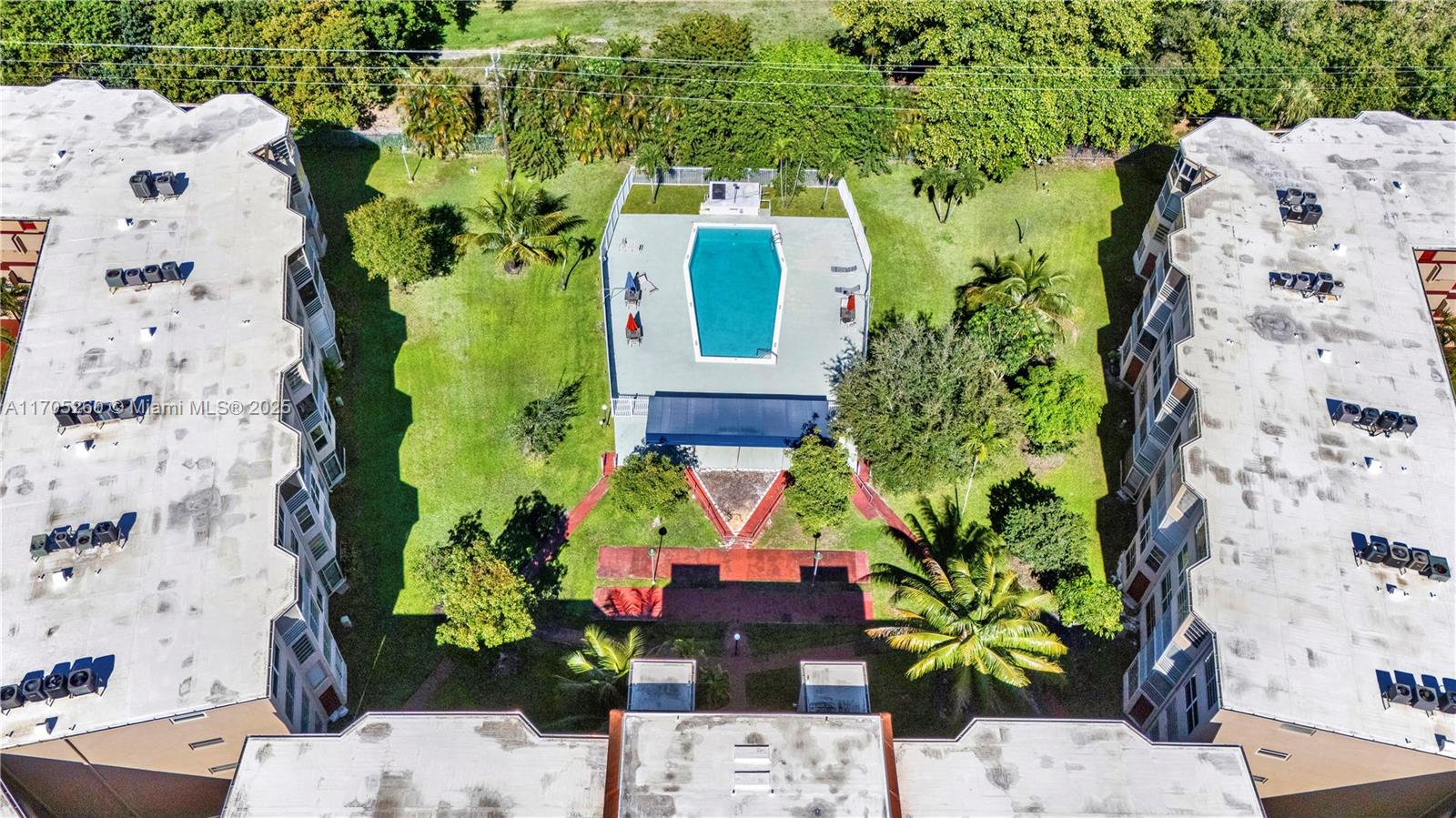 ROLLING GREEN CONDO C - Residential
