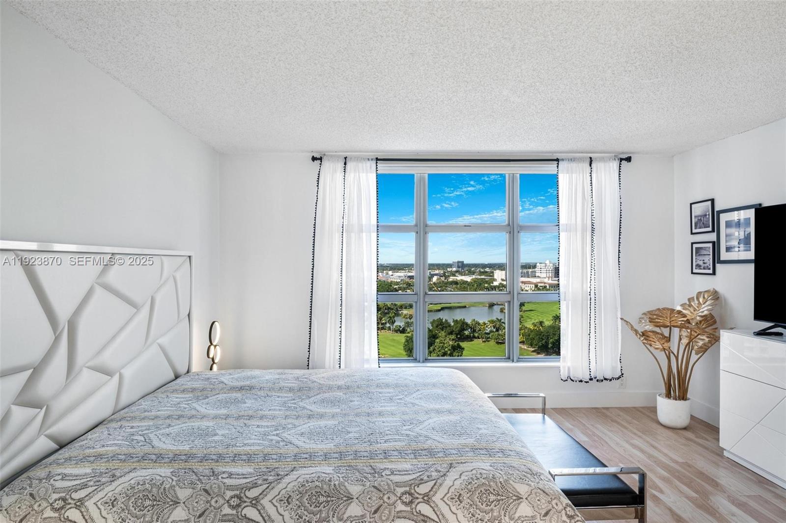 MYSTIC POINTE TOWER 600 C - Residential Lease