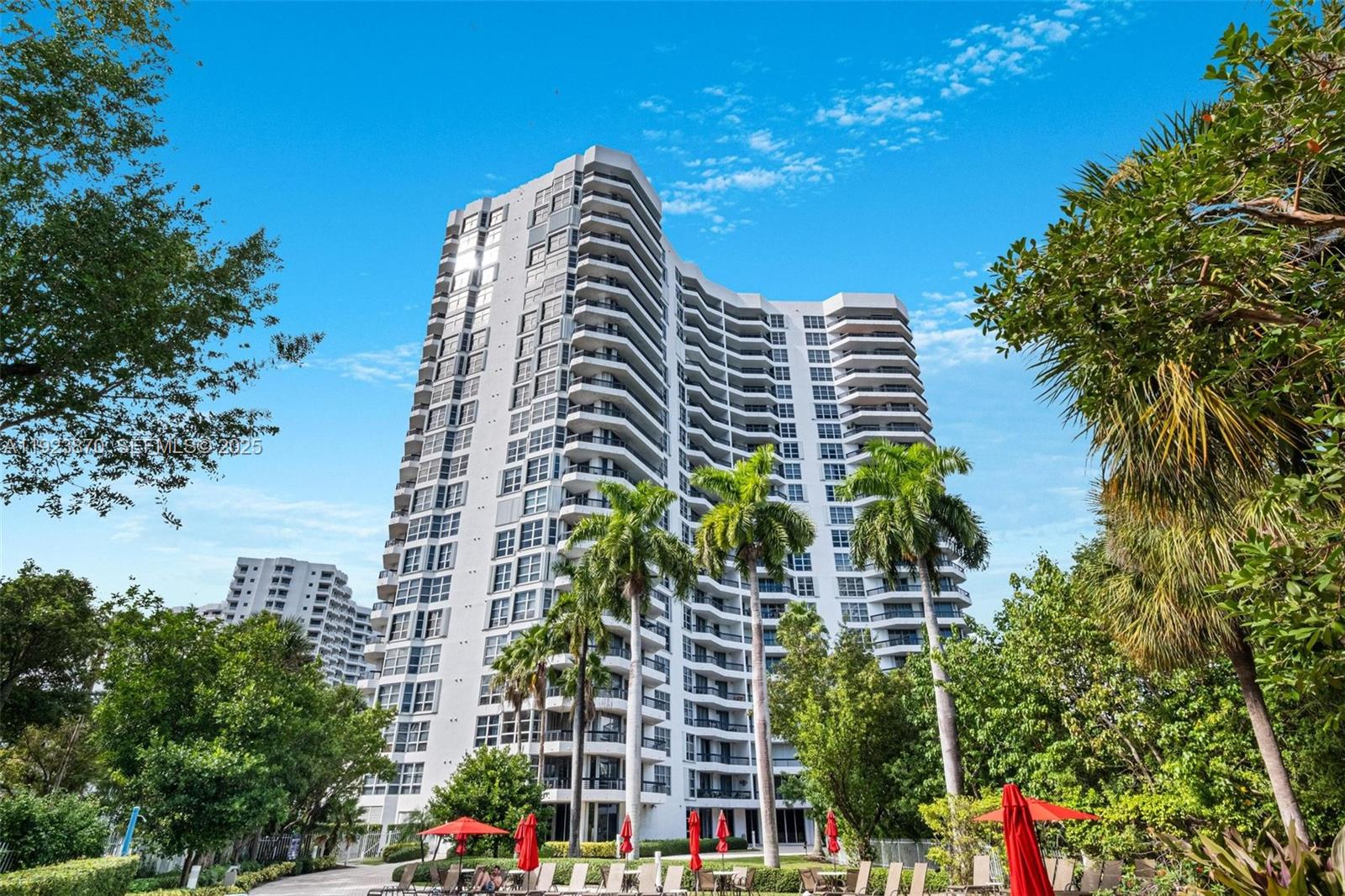 MYSTIC POINTE TOWER 600 C - Residential Lease