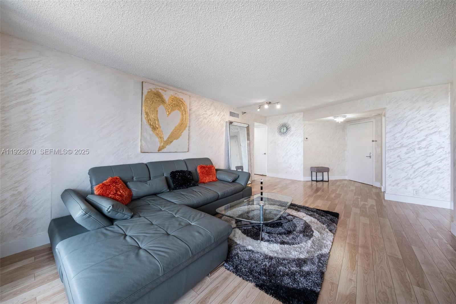 3400 NE 192nd St 1808