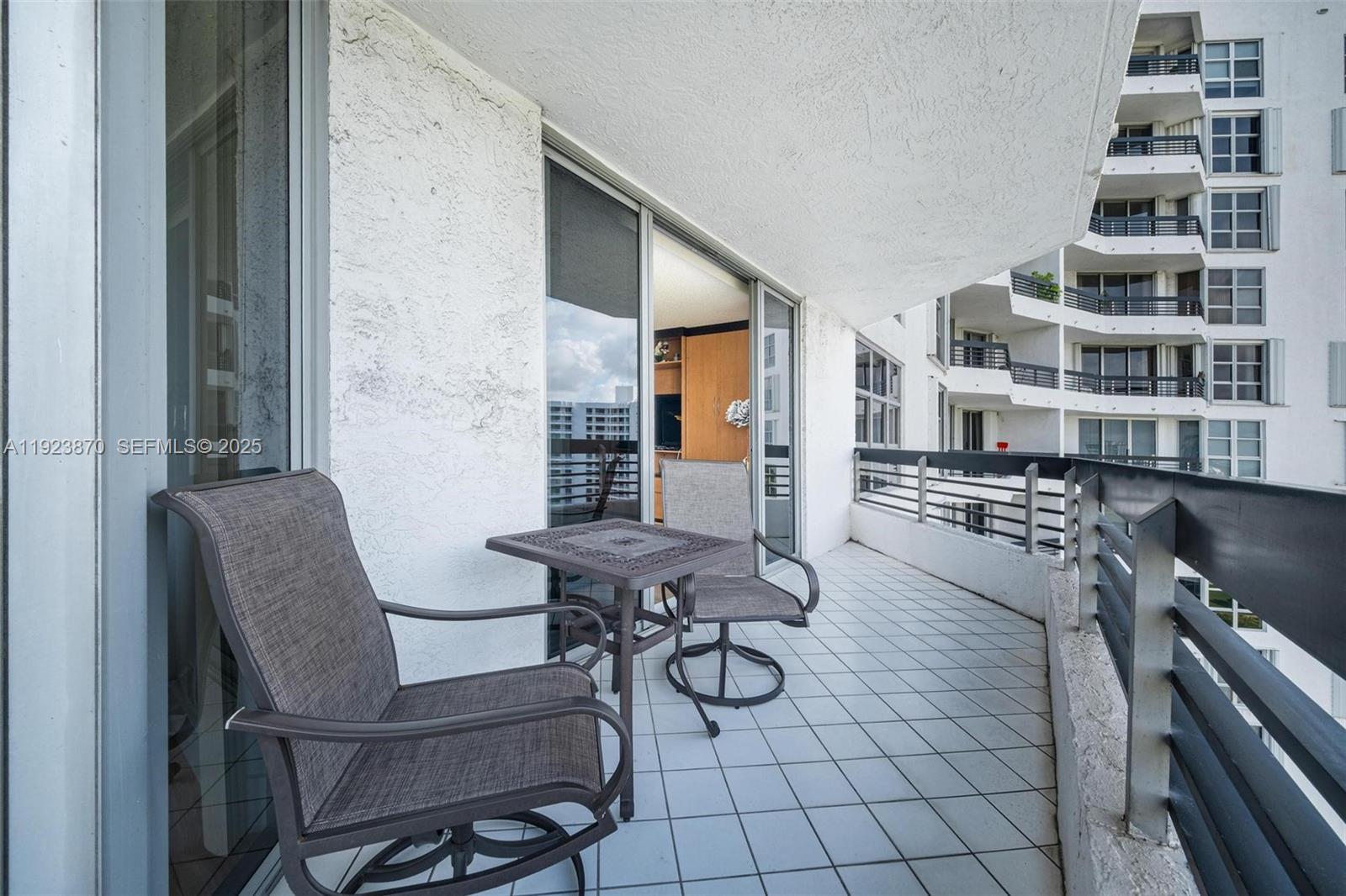 MYSTIC POINTE TOWER 600 C - Residential Lease