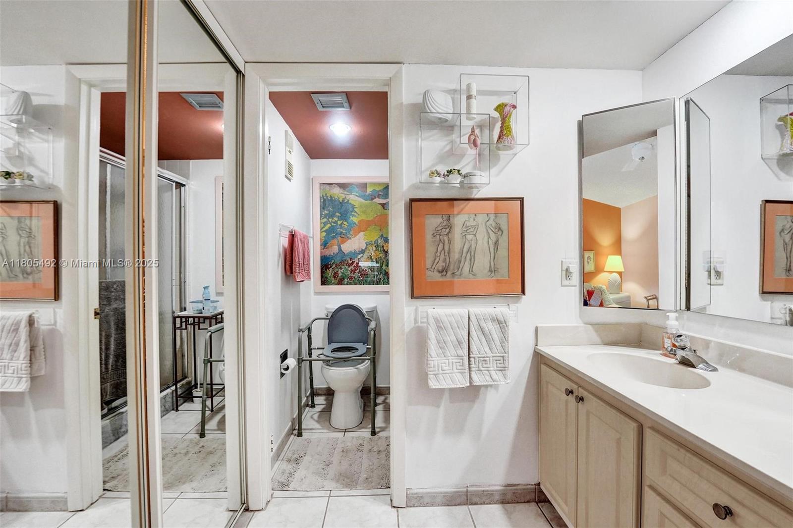 CONDO 5 OF WHITEHALL COND - Residential