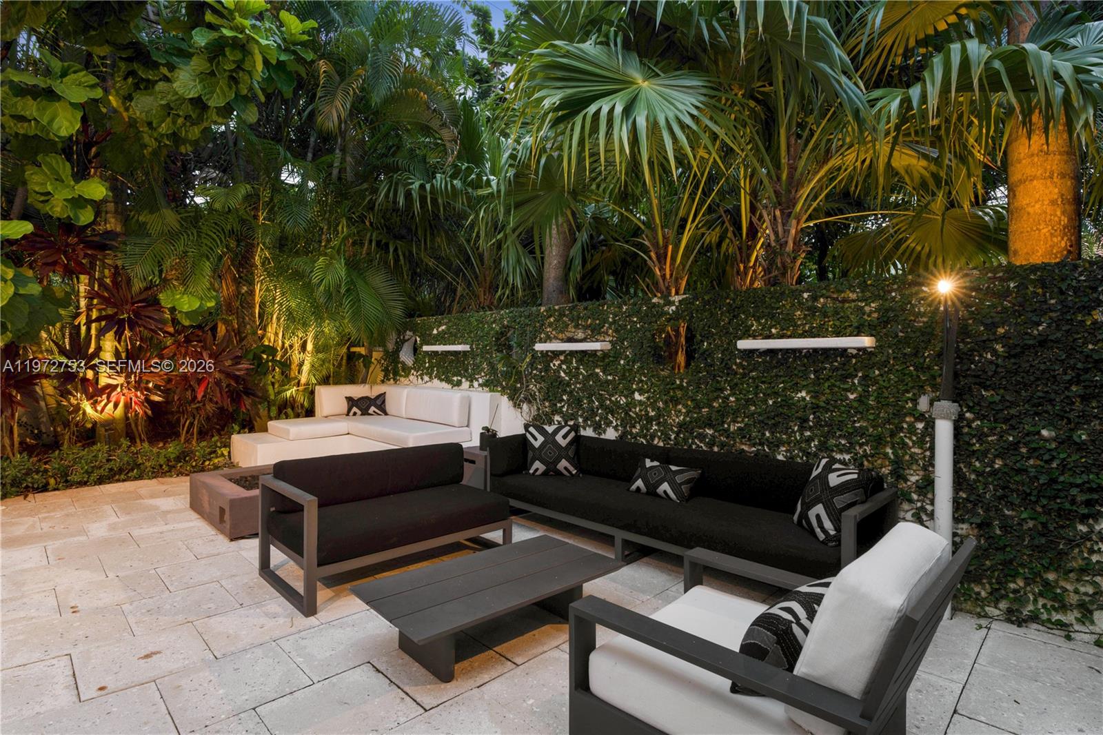 CRYSTAL BLUFF ADDN TO SIL - Residential