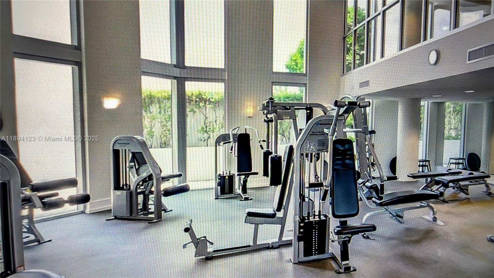 THE ATRIUM AT AVENTURA CO - Residential Lease