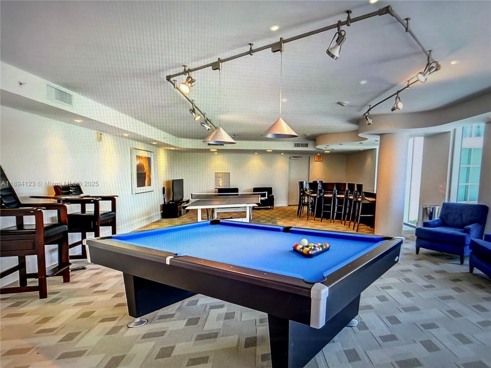 THE ATRIUM AT AVENTURA CO - Residential Lease