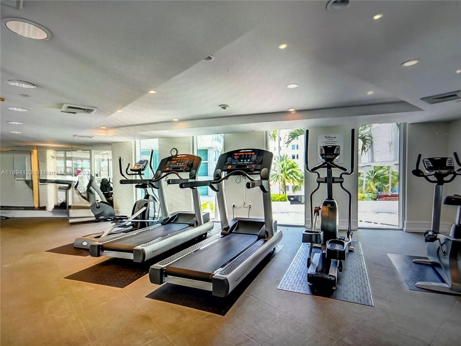 THE ATRIUM AT AVENTURA CO - Residential Lease