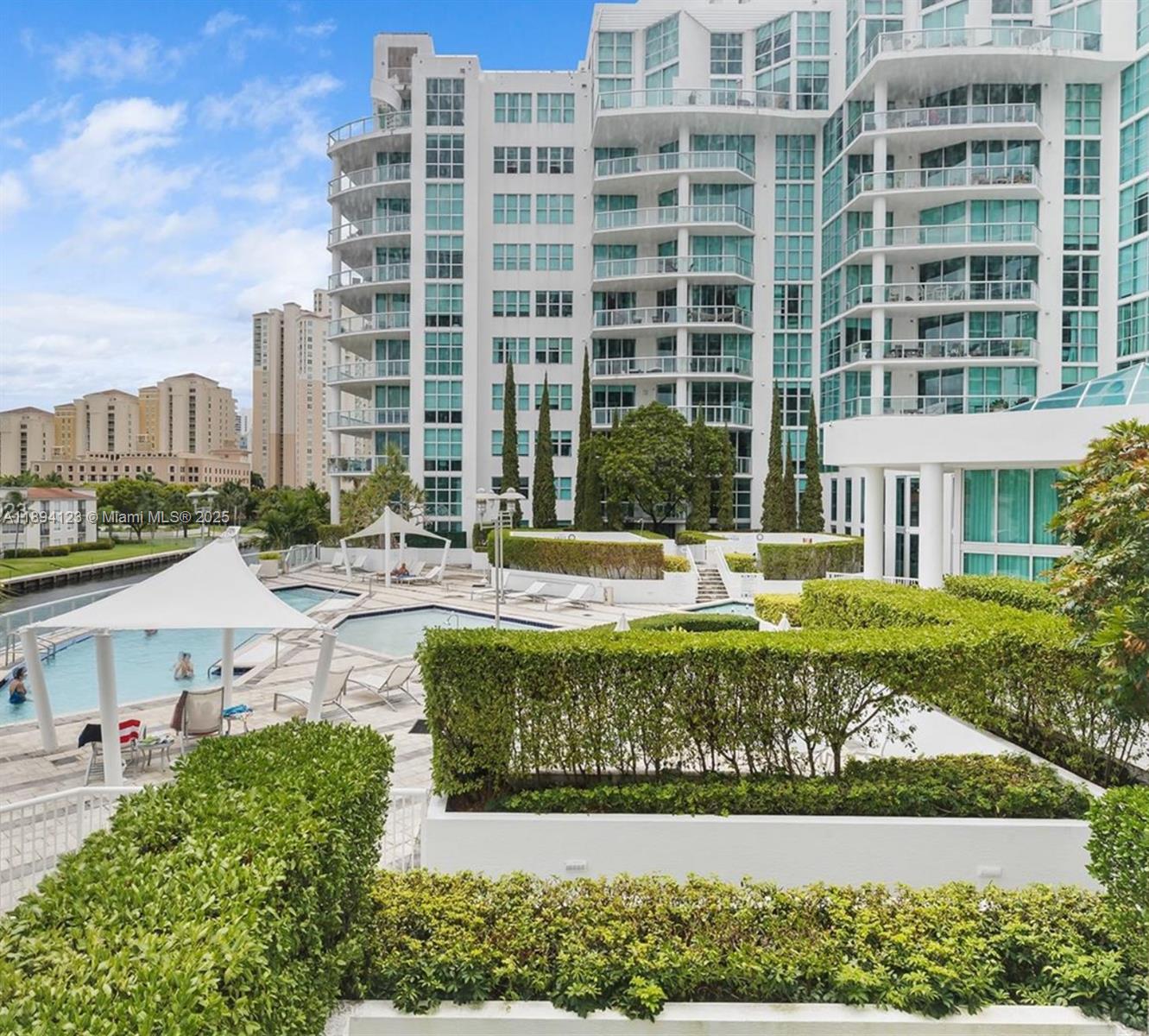 THE ATRIUM AT AVENTURA CO - Residential Lease