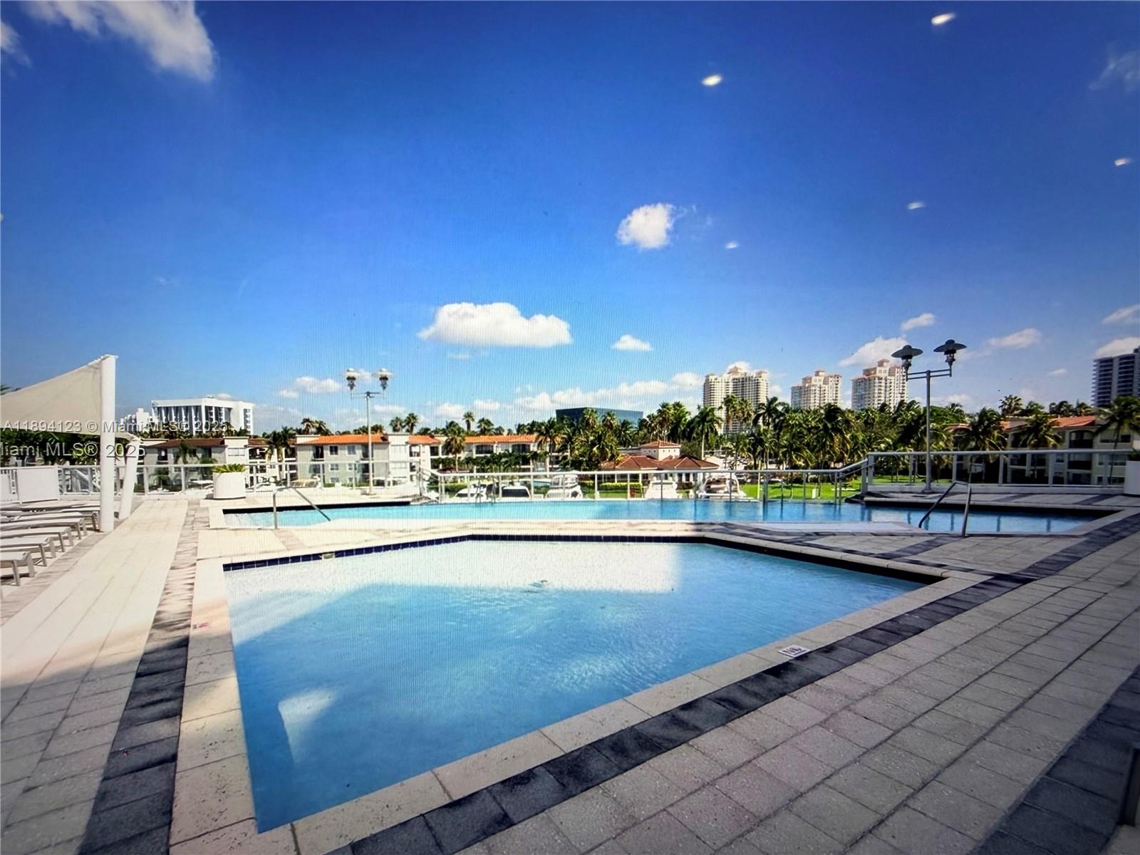 THE ATRIUM AT AVENTURA CO - Residential Lease