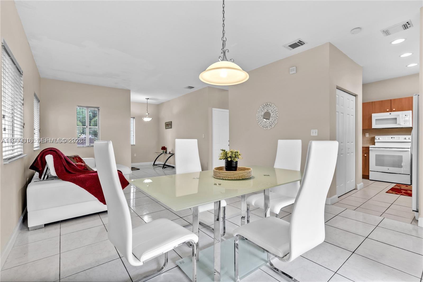 MARIANAS HOMES - Residential