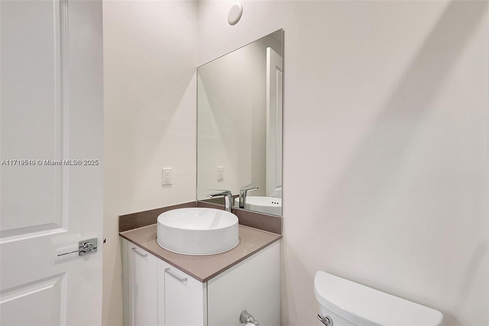DOWNTOWN DORAL SOUTH PHA - Residential