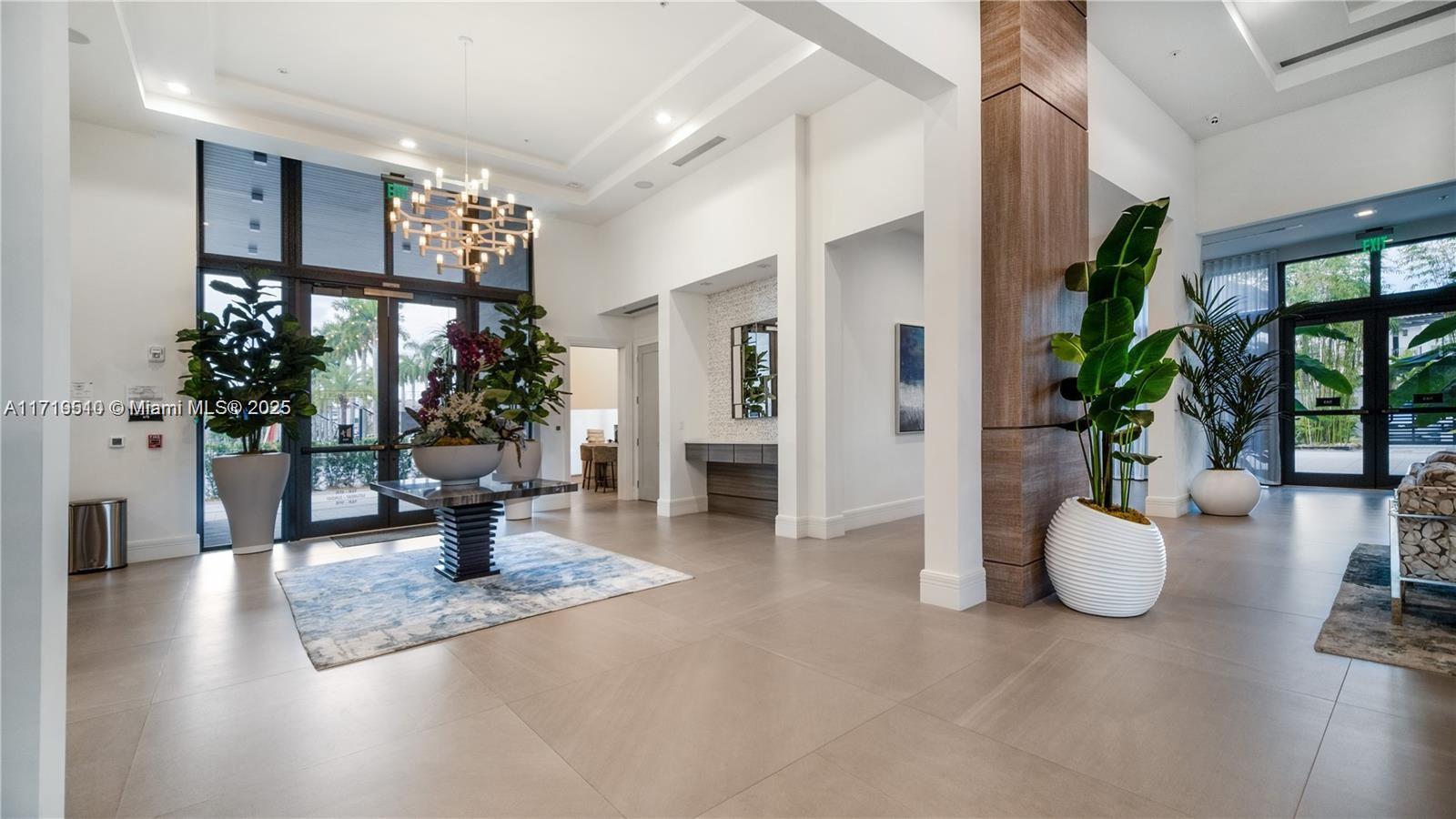 DOWNTOWN DORAL SOUTH PHA - Residential