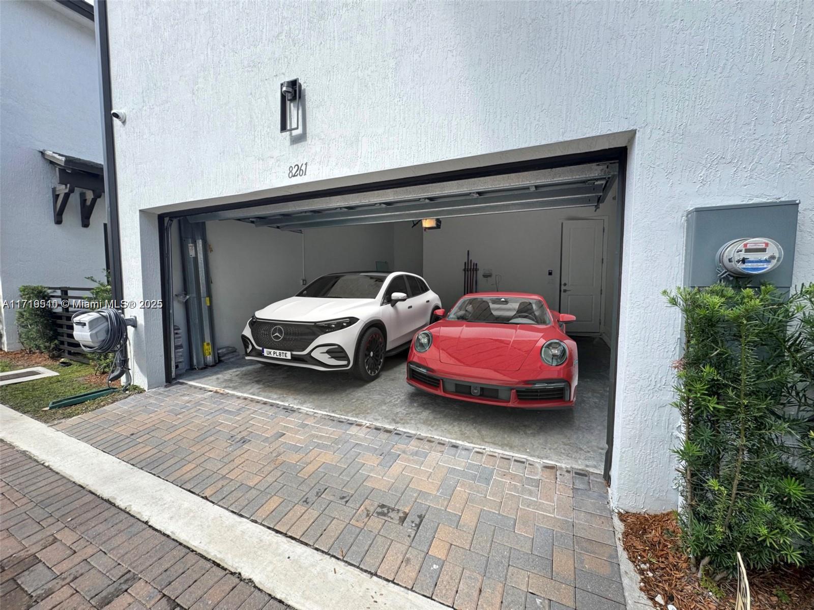 DOWNTOWN DORAL SOUTH PHA - Residential
