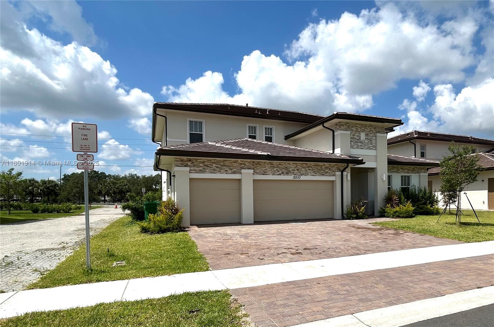 12220 SW 44th Ct