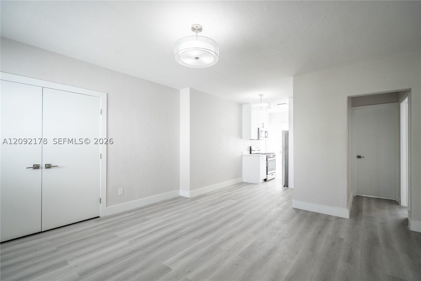 2418 Flamingo Dr 9