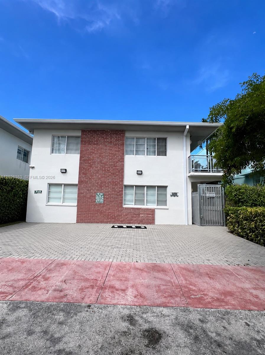 6905 Bay Dr 13
