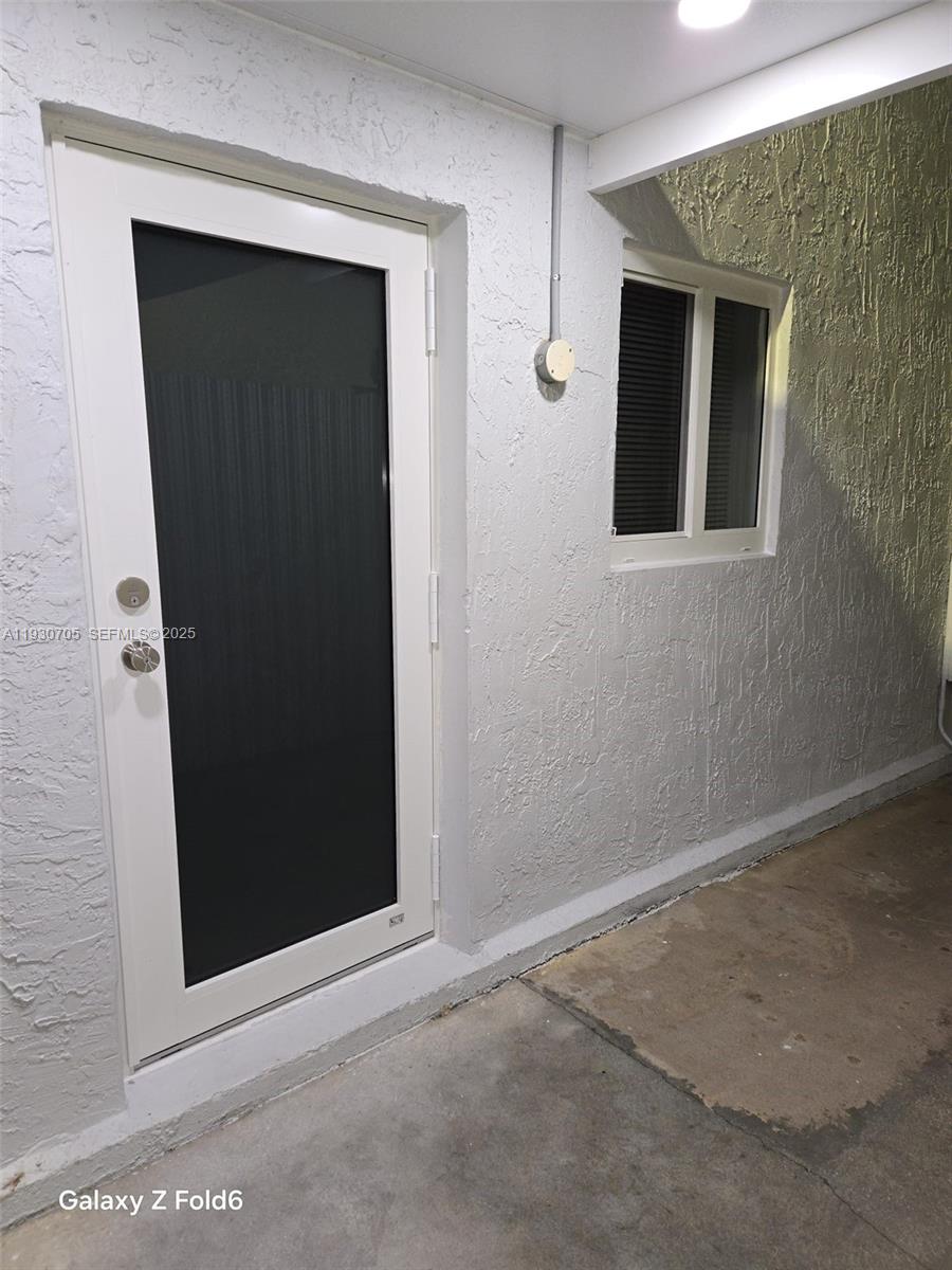 COUNTRY LAKE MANORS SEC 3 - Residential Lease