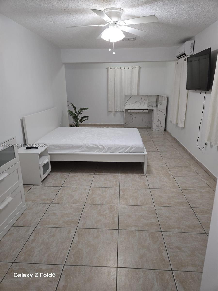 COUNTRY LAKE MANORS SEC 3 - Residential Lease