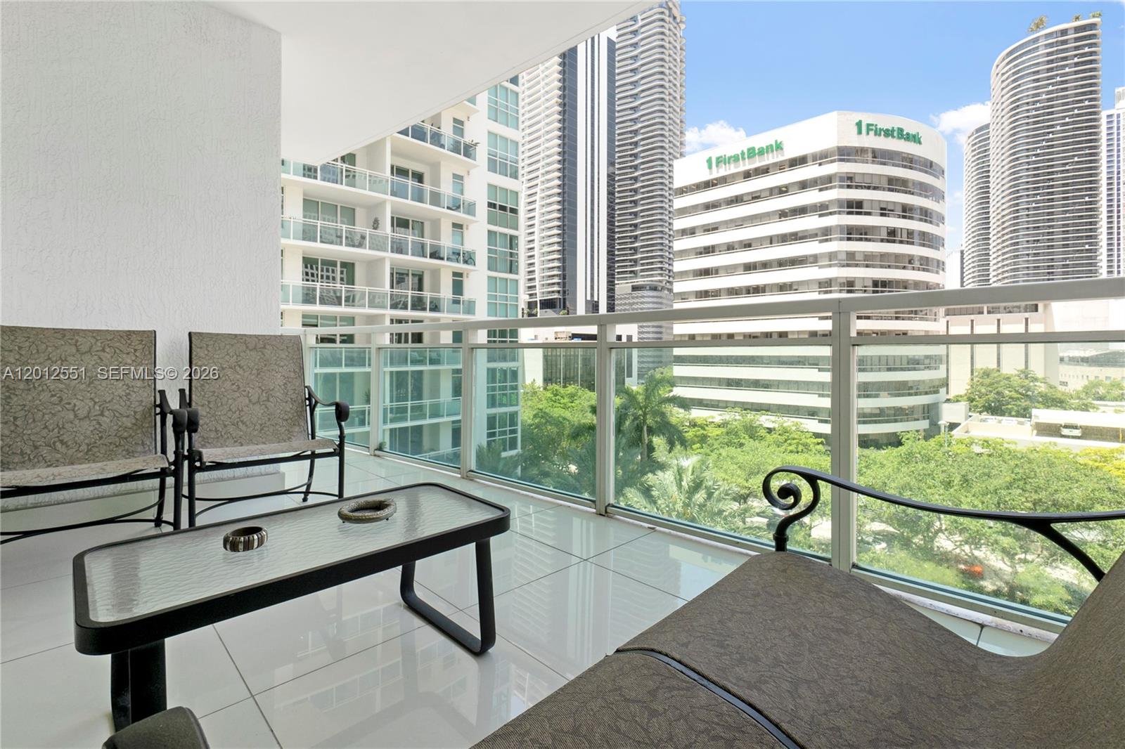 THE PLAZA 851 BRICKELL CO - Residential