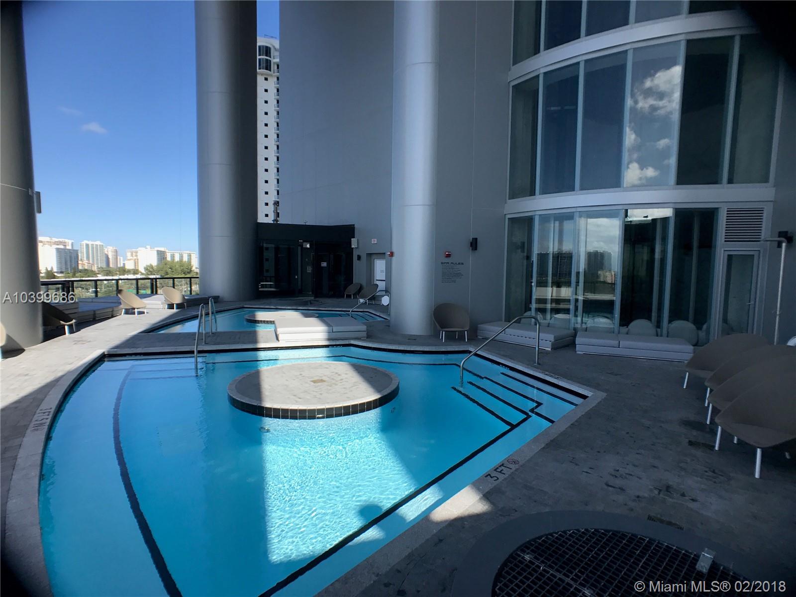 Porsche Design Tower - Residential