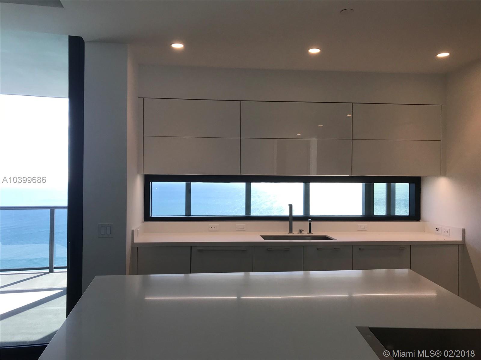 Porsche Design Tower - Residential