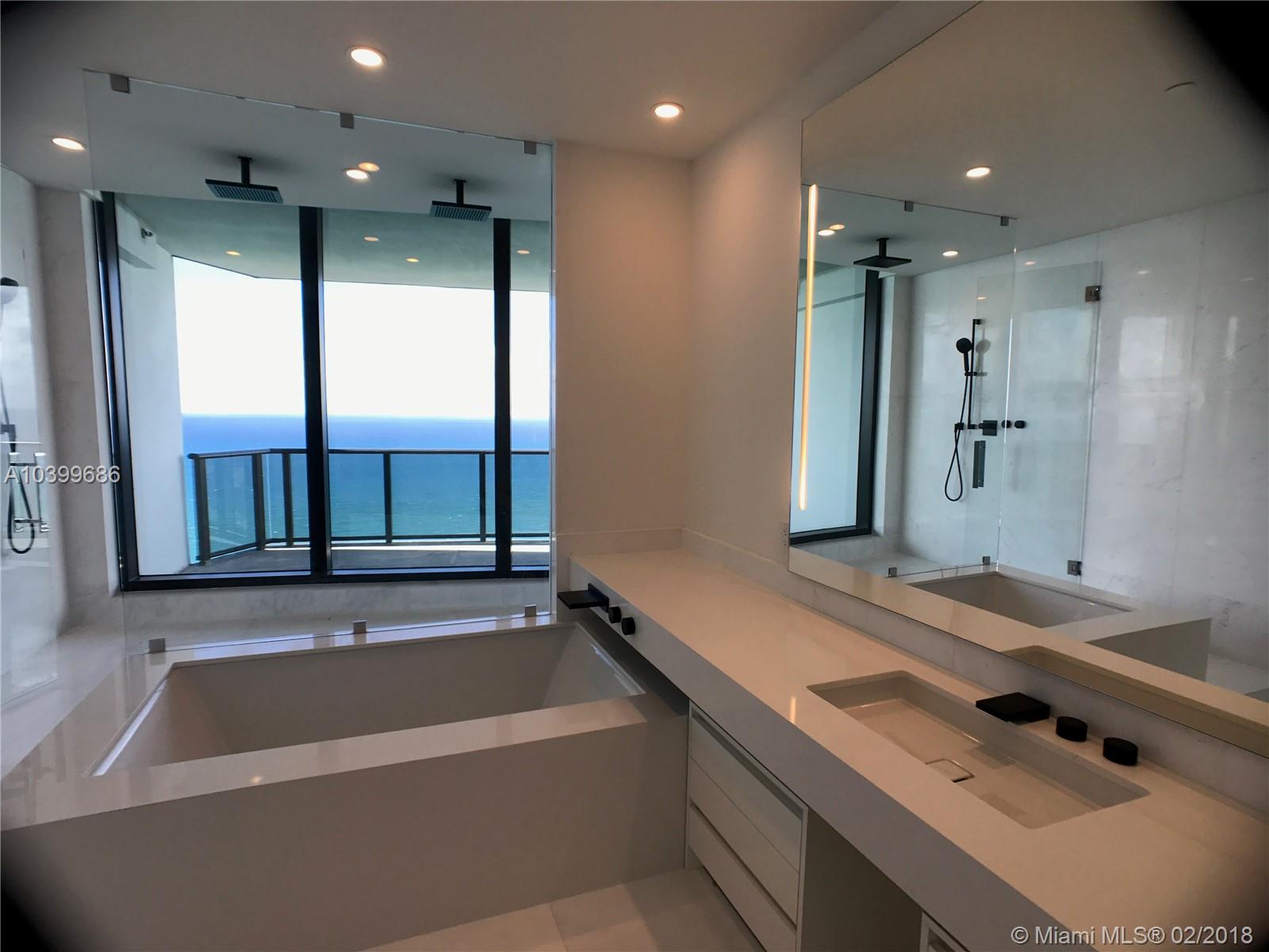 Porsche Design Tower - Residential