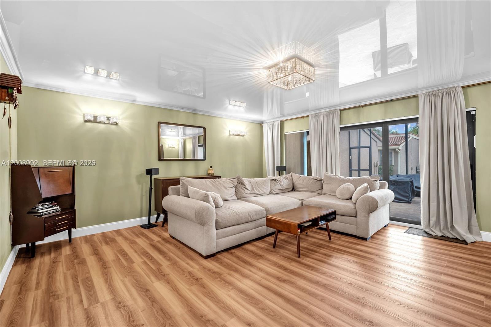 TOWNHOUSES OF EMERALD HIL - Residential