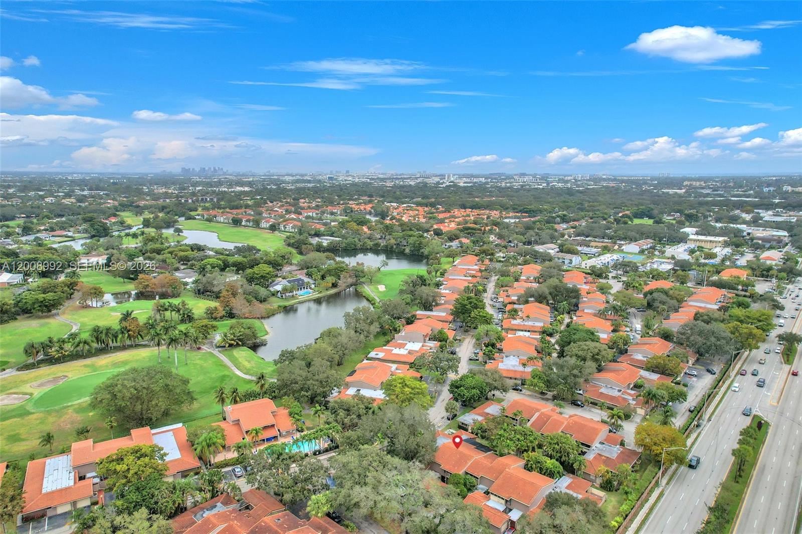 TOWNHOUSES OF EMERALD HIL - Residential