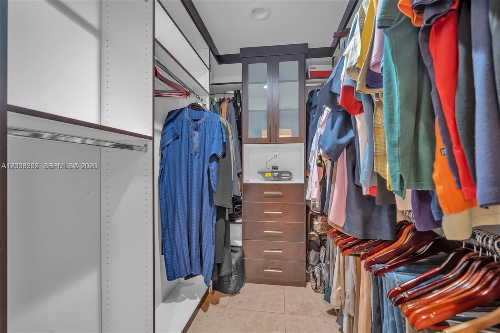 TOWNHOUSES OF EMERALD HIL - Residential