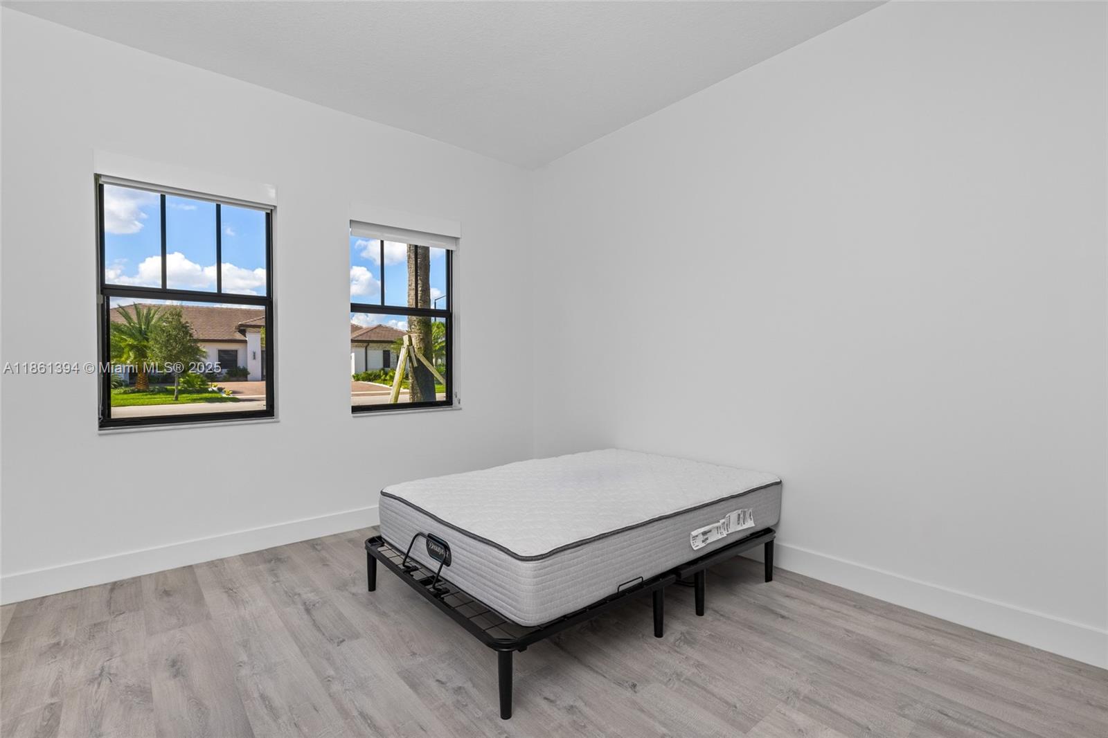 SIERRA ESTATES - Residential