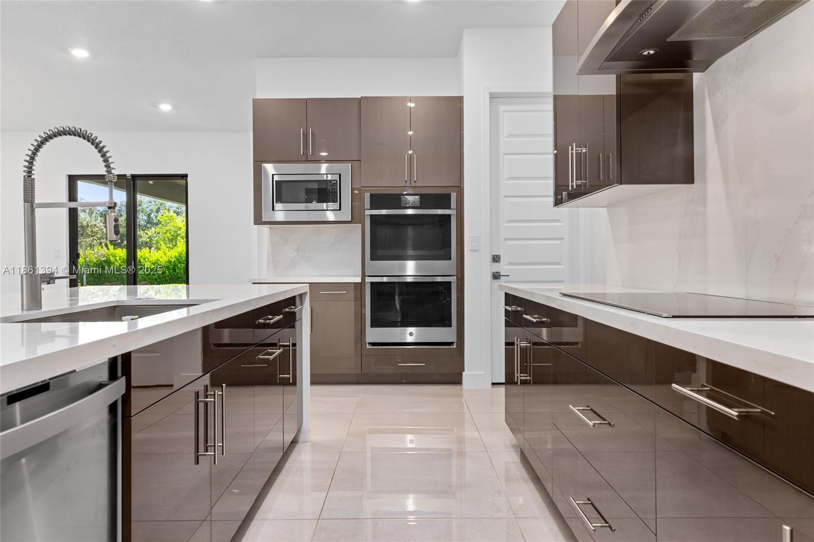 SIERRA ESTATES - Residential