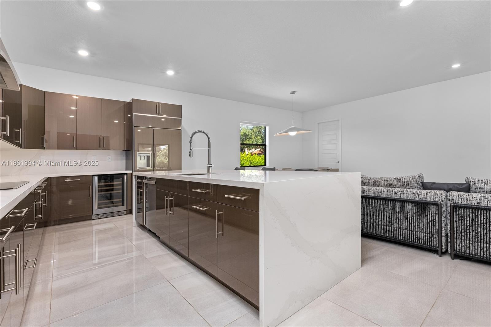 SIERRA ESTATES - Residential