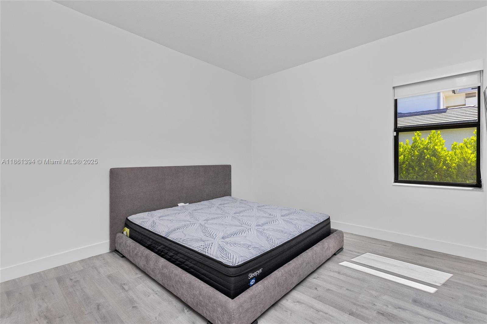 SIERRA ESTATES - Residential