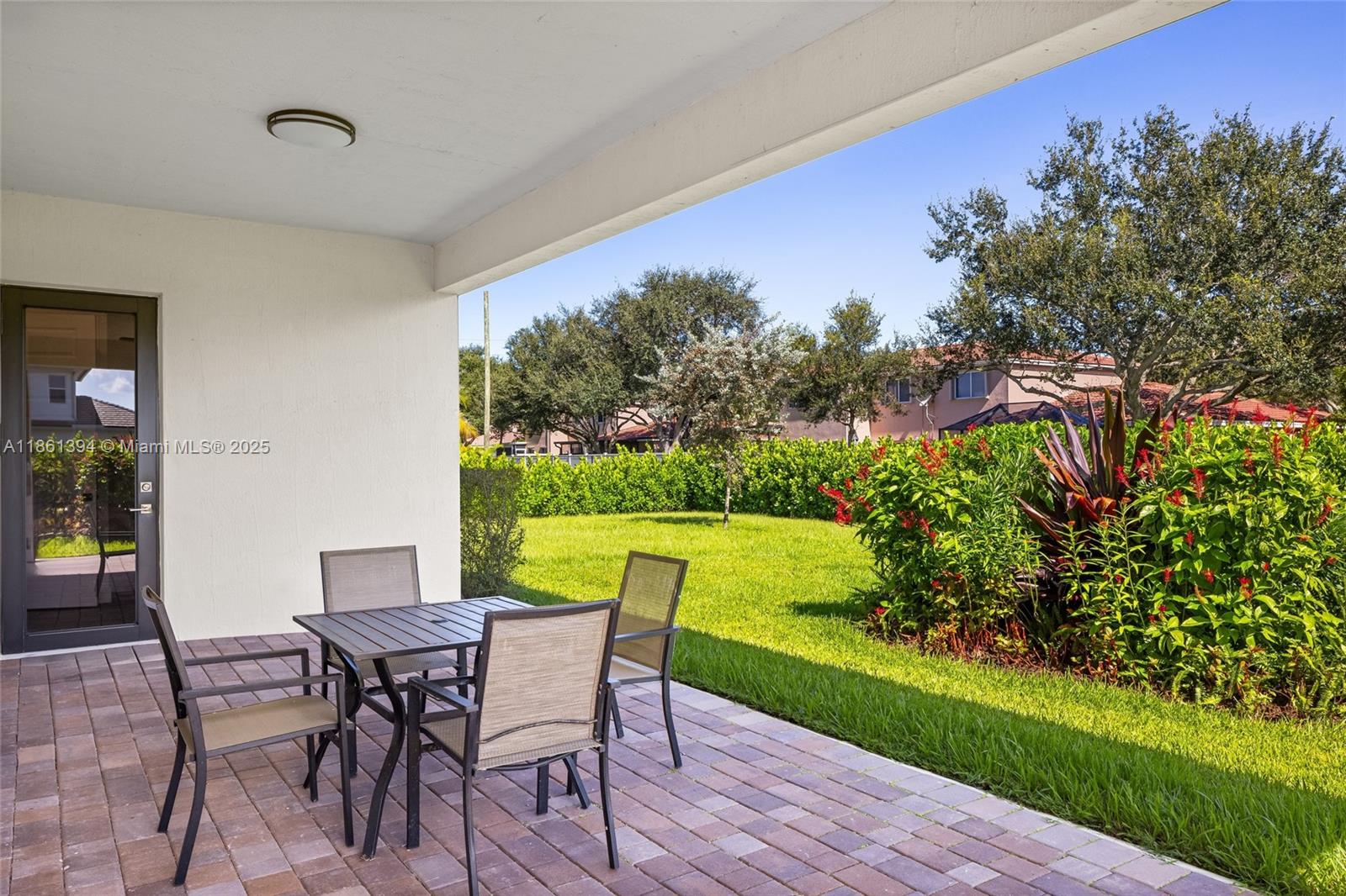 SIERRA ESTATES - Residential