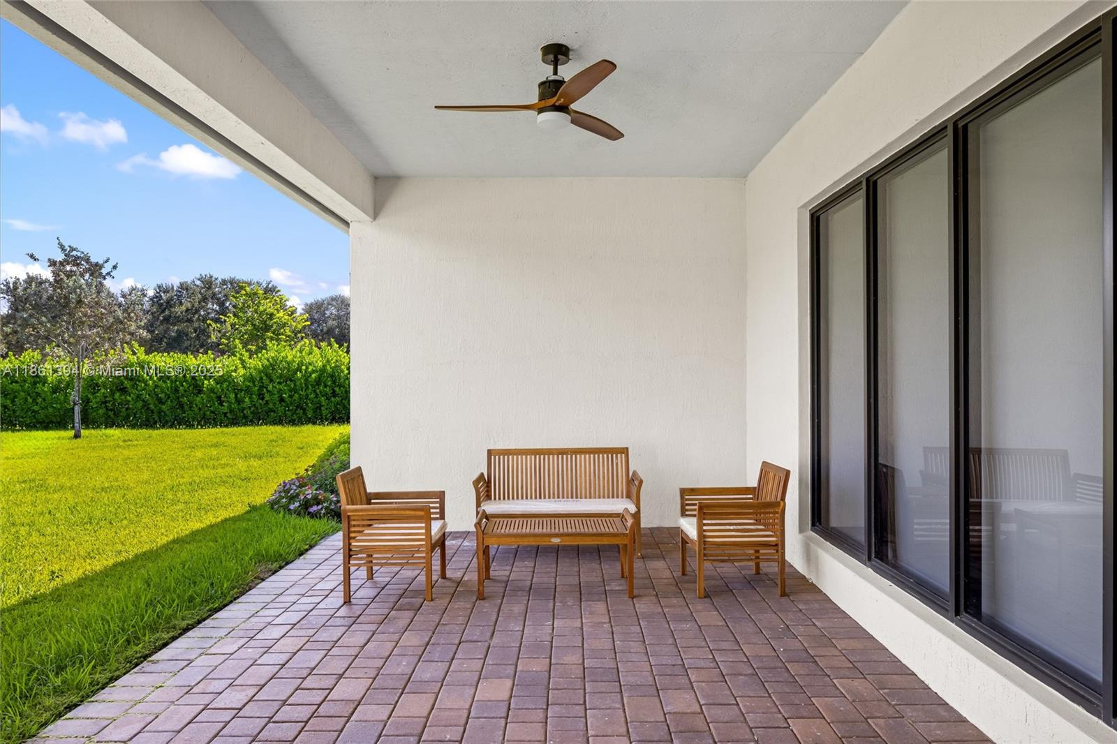 SIERRA ESTATES - Residential