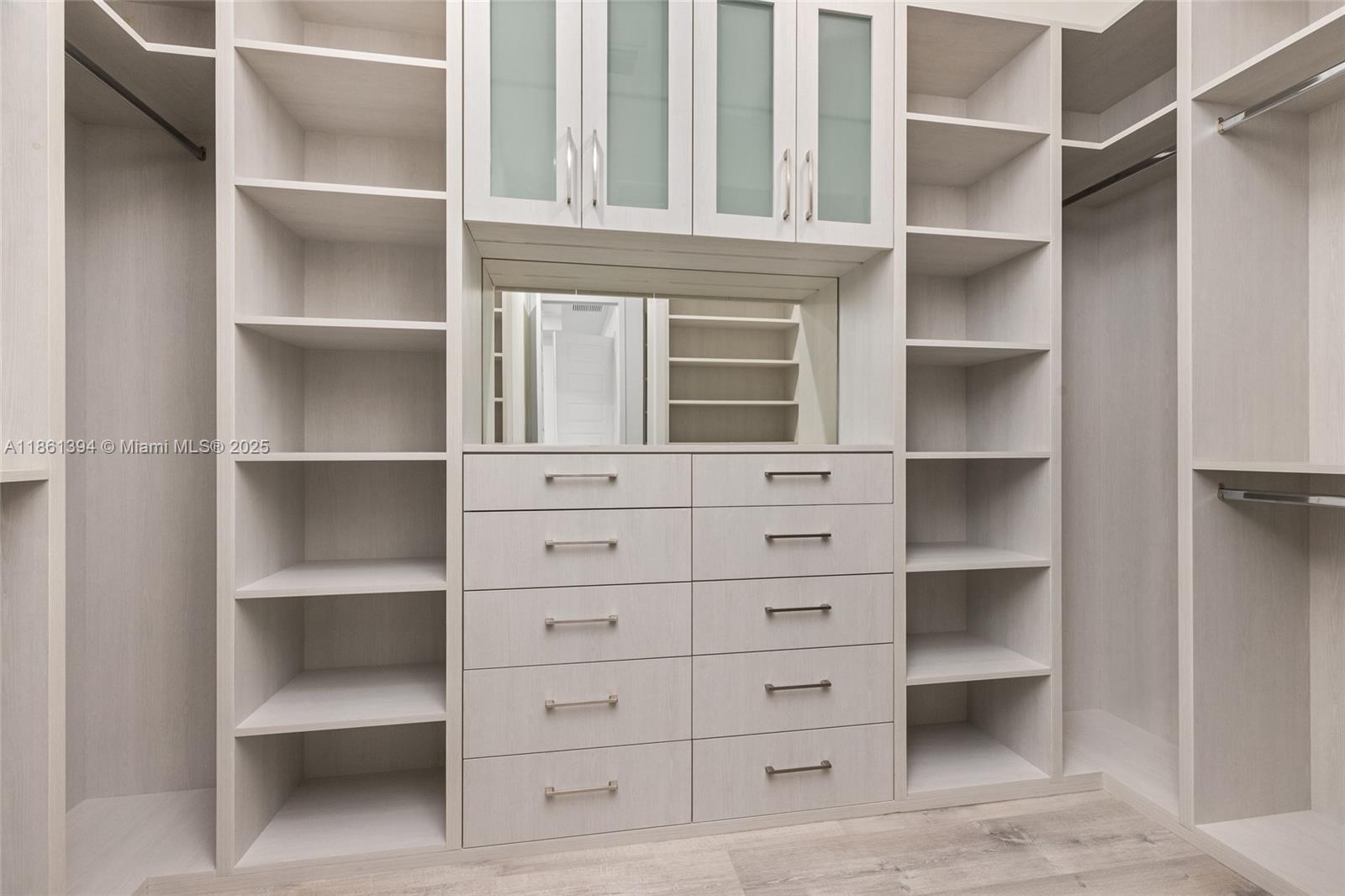 SIERRA ESTATES - Residential