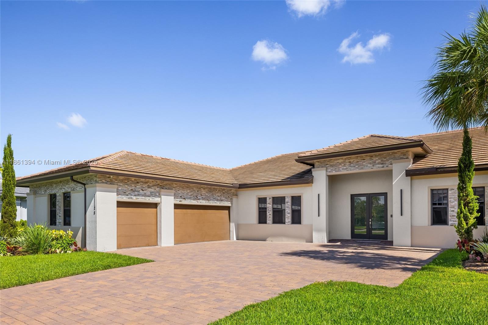 SIERRA ESTATES - Residential