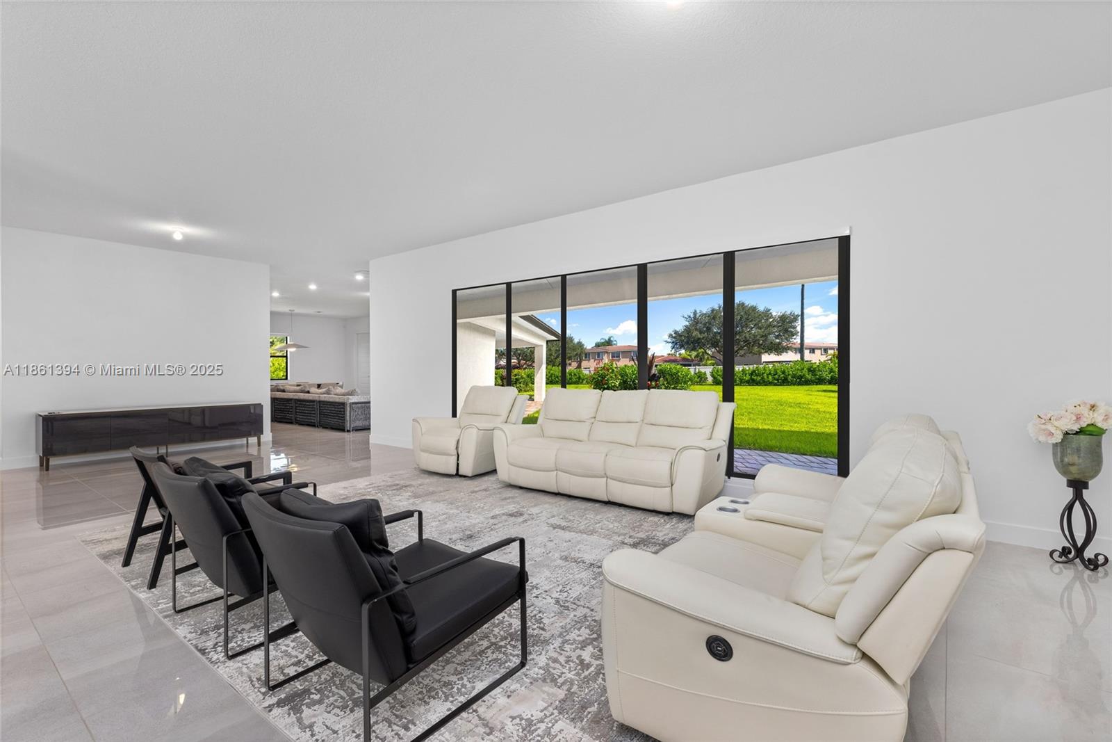 SIERRA ESTATES - Residential