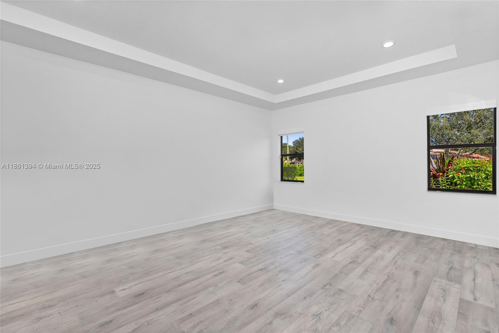 SIERRA ESTATES - Residential